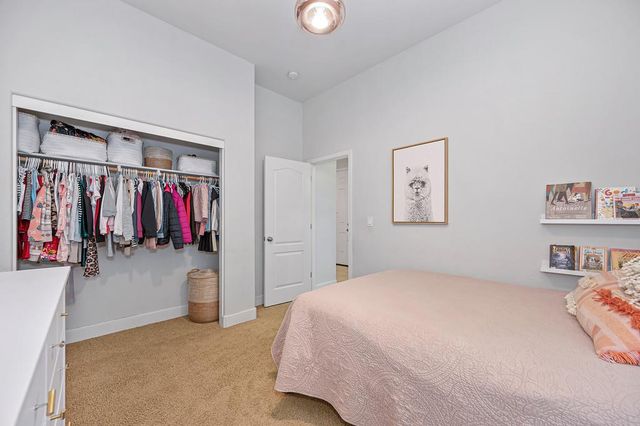 9715 Collie Way, Elk Grove, CA 95757