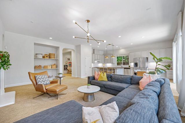 9715 Collie Way, Elk Grove, CA 95757