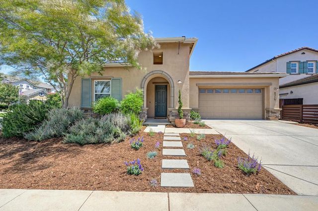 9715 Collie Way, Elk Grove, CA 95757