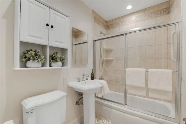 13903 Hesby Street, Sherman Oaks, CA 91423