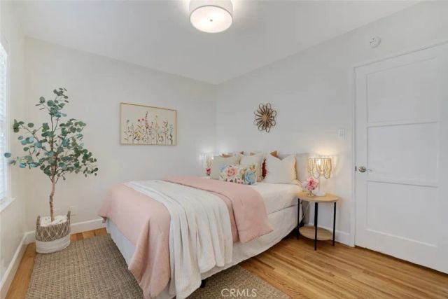 13903 Hesby Street, Sherman Oaks, CA 91423