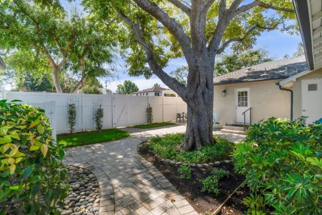 13903 Hesby Street, Sherman Oaks, CA 91423
