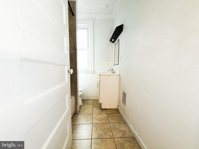 711 FLORIDA AVE NE, Washington, DC 20002