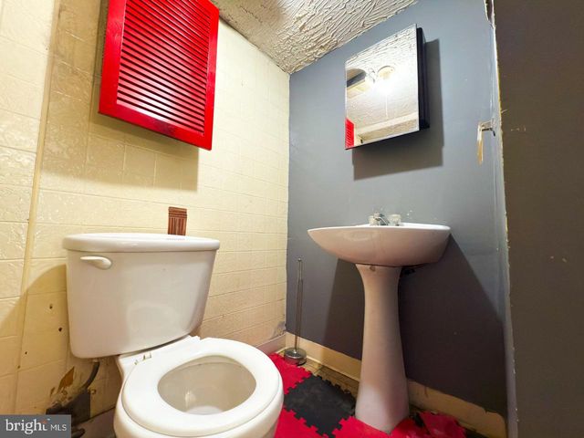 711 FLORIDA AVE NE, Washington, DC 20002