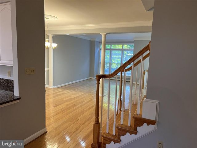 8164 BOSS ST, Vienna, VA 22182