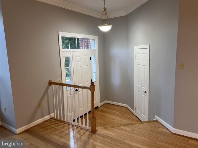 8164 BOSS ST, Vienna, VA 22182
