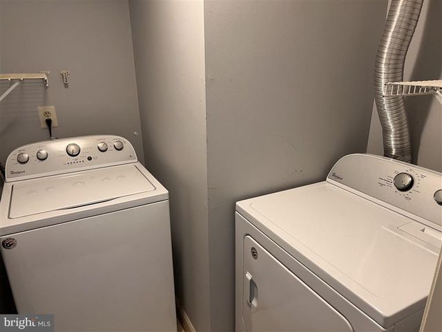 8164 BOSS ST, Vienna, VA 22182