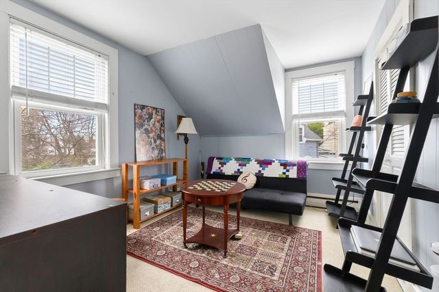 32 Broadway Ave, Ipswich, MA 01938