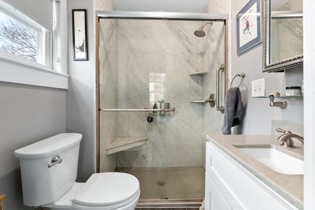 32 Broadway Ave, Ipswich, MA 01938