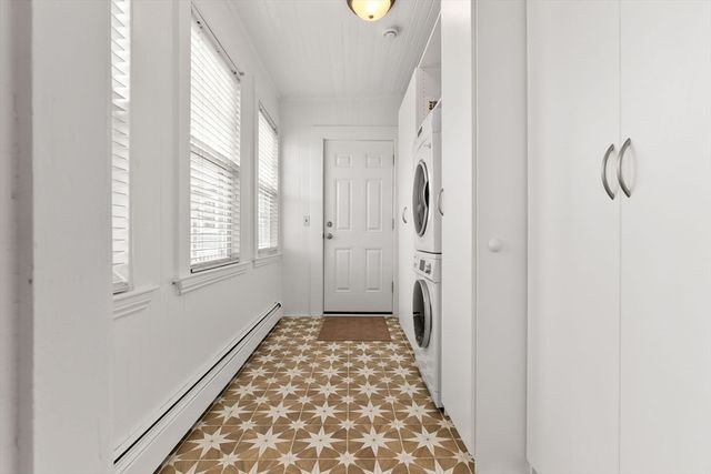 32 Broadway Ave, Ipswich, MA 01938