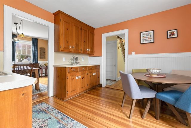 32 Broadway Ave, Ipswich, MA 01938