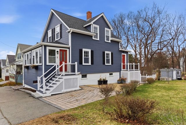 32 Broadway Ave, Ipswich, MA 01938