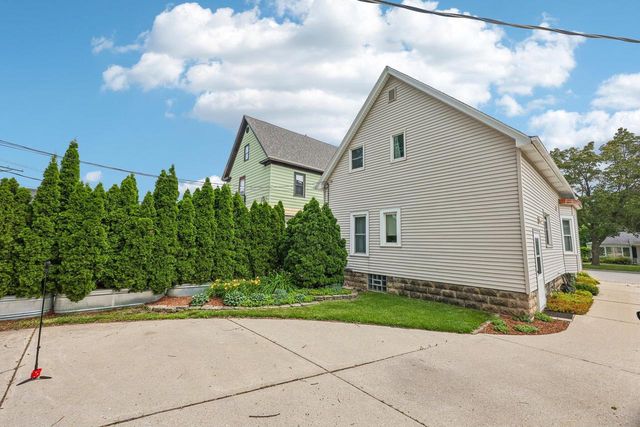 4963 N 127th STREET, Butler, WI 53007