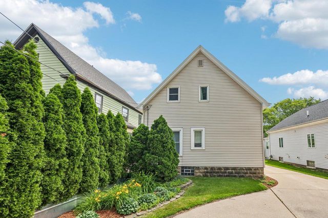 4963 N 127th STREET, Butler, WI 53007