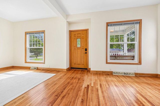 4963 N 127th STREET, Butler, WI 53007