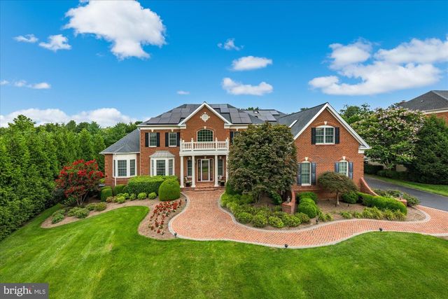 43126 MEADOW GROVE DR, Ashburn, VA 20147