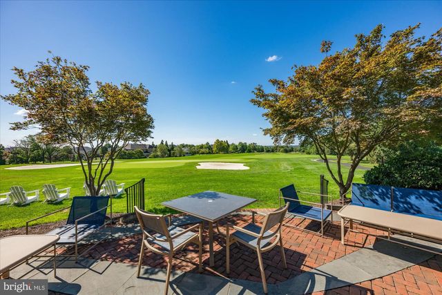 43126 MEADOW GROVE DR, Ashburn, VA 20147