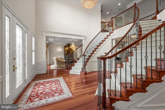 43126 MEADOW GROVE DR, Ashburn, VA 20147