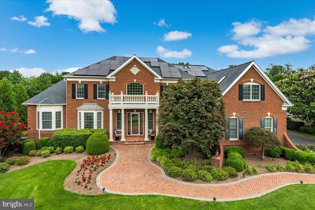 43126 MEADOW GROVE DR, Ashburn, VA 20147