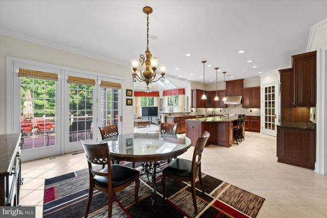43126 MEADOW GROVE DR, Ashburn, VA 20147