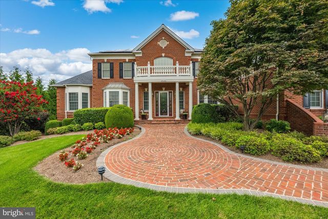 43126 MEADOW GROVE DR, Ashburn, VA 20147