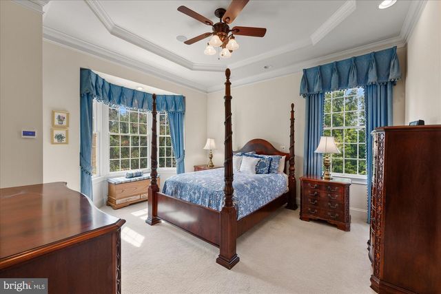 43126 MEADOW GROVE DR, Ashburn, VA 20147