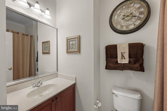 43126 MEADOW GROVE DR, Ashburn, VA 20147