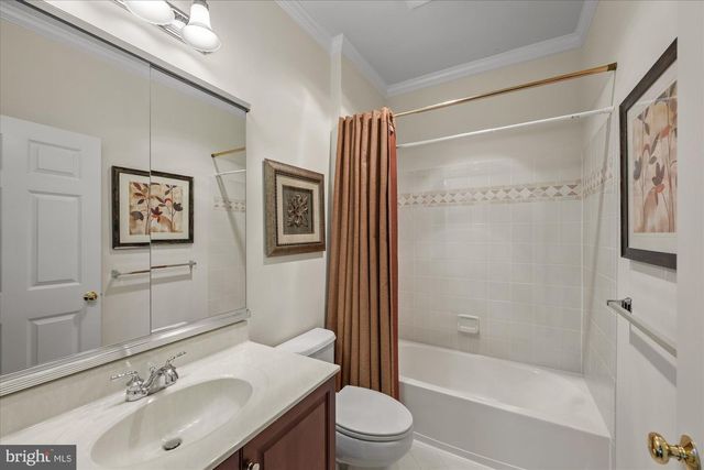 43126 MEADOW GROVE DR, Ashburn, VA 20147