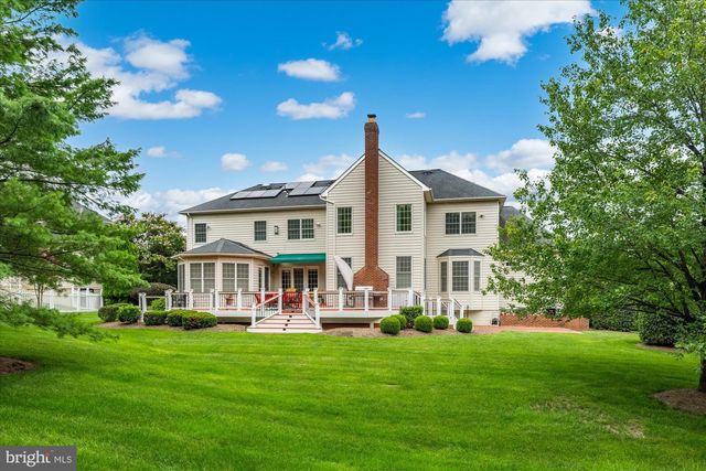 43126 MEADOW GROVE DR, Ashburn, VA 20147