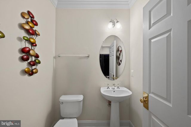 43126 MEADOW GROVE DR, Ashburn, VA 20147