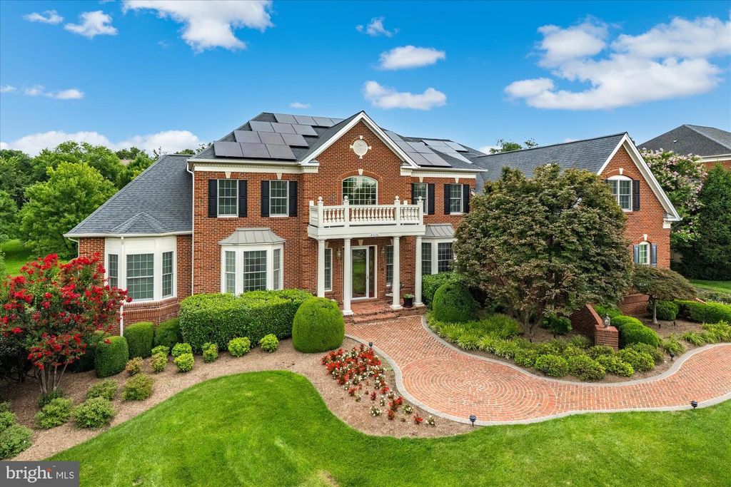43126 MEADOW GROVE DR, Ashburn, VA 20147