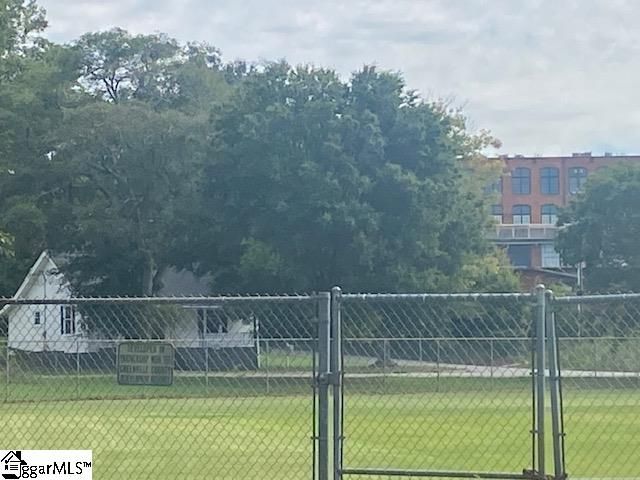 30 Baldwin Street, Greenville, SC 29611