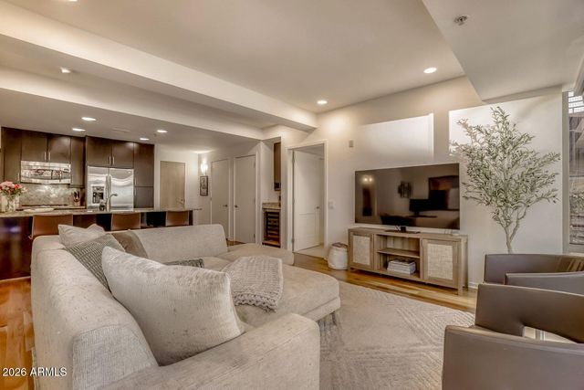 7131 E RANCHO VISTA Drive 6004, Scottsdale, AZ 85251