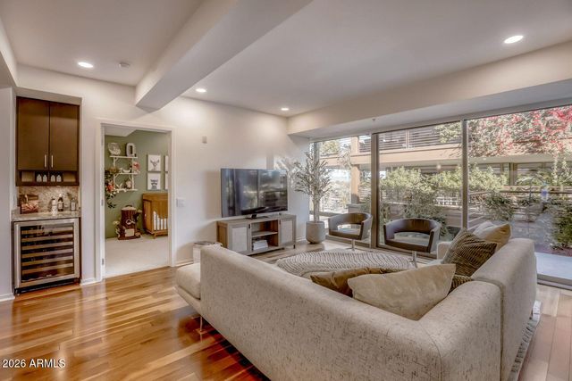 7131 E RANCHO VISTA Drive 6004, Scottsdale, AZ 85251