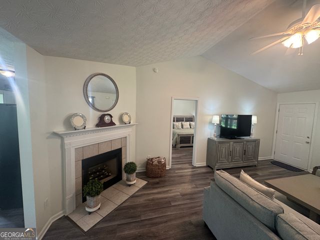 105 Delray Circle, Griffin, GA 30224