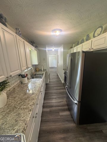 105 Delray Circle, Griffin, GA 30224