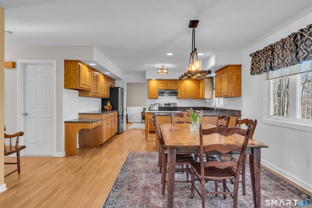 322 Willow Road, Guilford, CT 06437