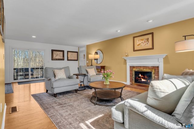 322 Willow Road, Guilford, CT 06437