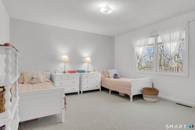 322 Willow Road, Guilford, CT 06437