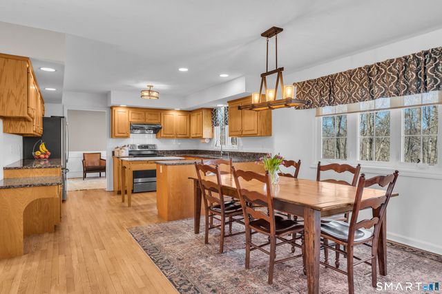 322 Willow Road, Guilford, CT 06437