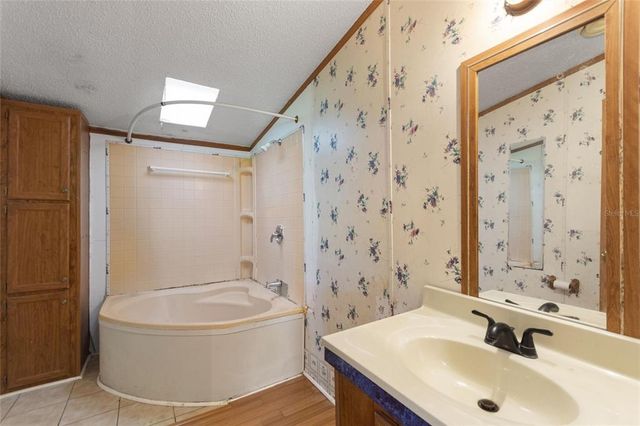 1630 SUTTON RD, Lakeland, FL 33810