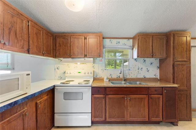 1630 SUTTON RD, Lakeland, FL 33810