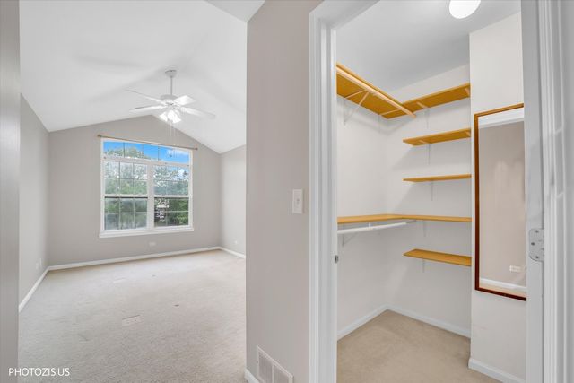 3185 ANTON Drive 3185, Aurora, IL 60504