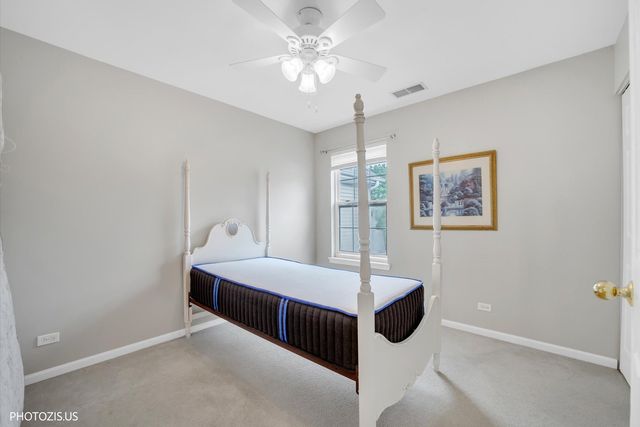 3185 ANTON Drive 3185, Aurora, IL 60504