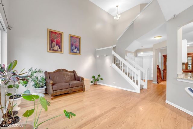 3185 ANTON Drive 3185, Aurora, IL 60504