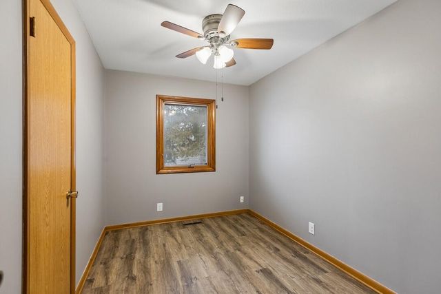 2554 AVENUE L, Council Bluffs, IA 51501