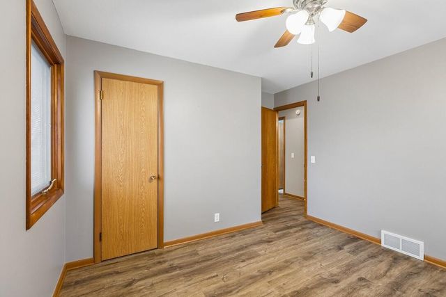 2554 AVENUE L, Council Bluffs, IA 51501