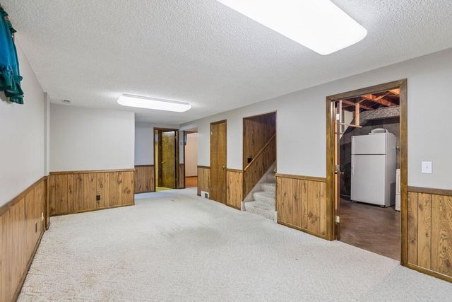 2554 AVENUE L, Council Bluffs, IA 51501