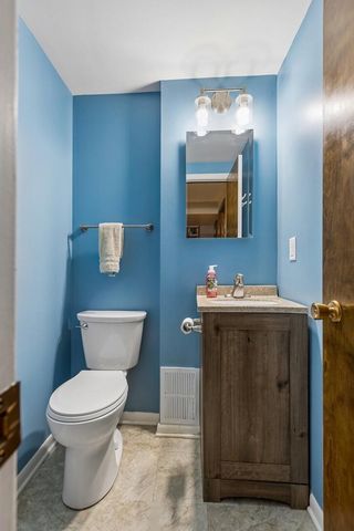 2554 AVENUE L, Council Bluffs, IA 51501