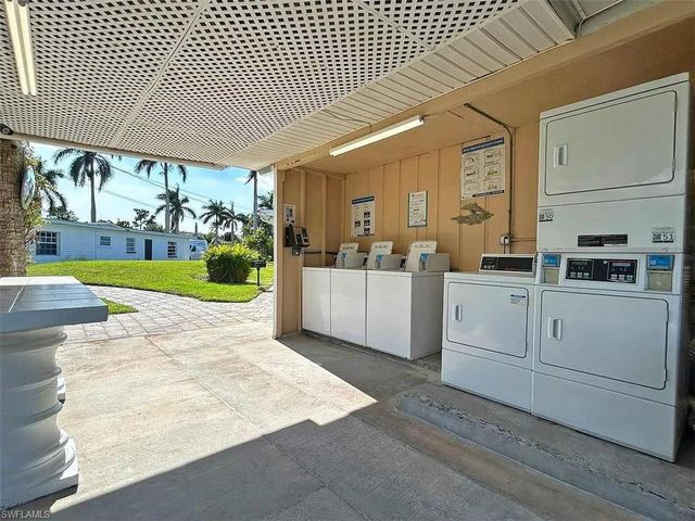 14621 McGregor BLVD 1, Fort Myers, FL 33908